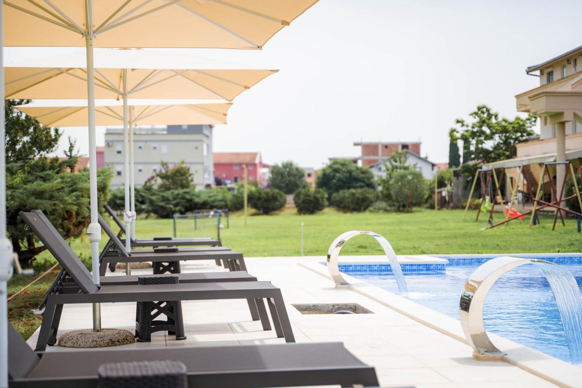 Apartments Rudaj Ulcinj Luaran gambar